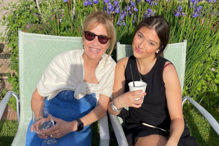 Vanessa and Amelie