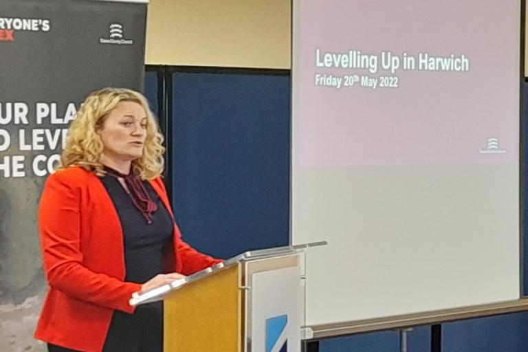 Cllr McKinlay speaks at the Harwich Levelling Up event